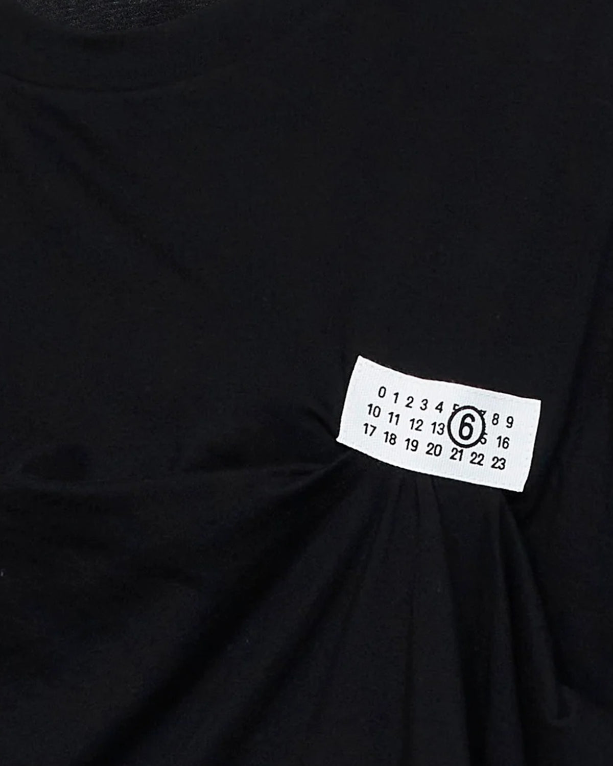 
Draping T-shirt – Black