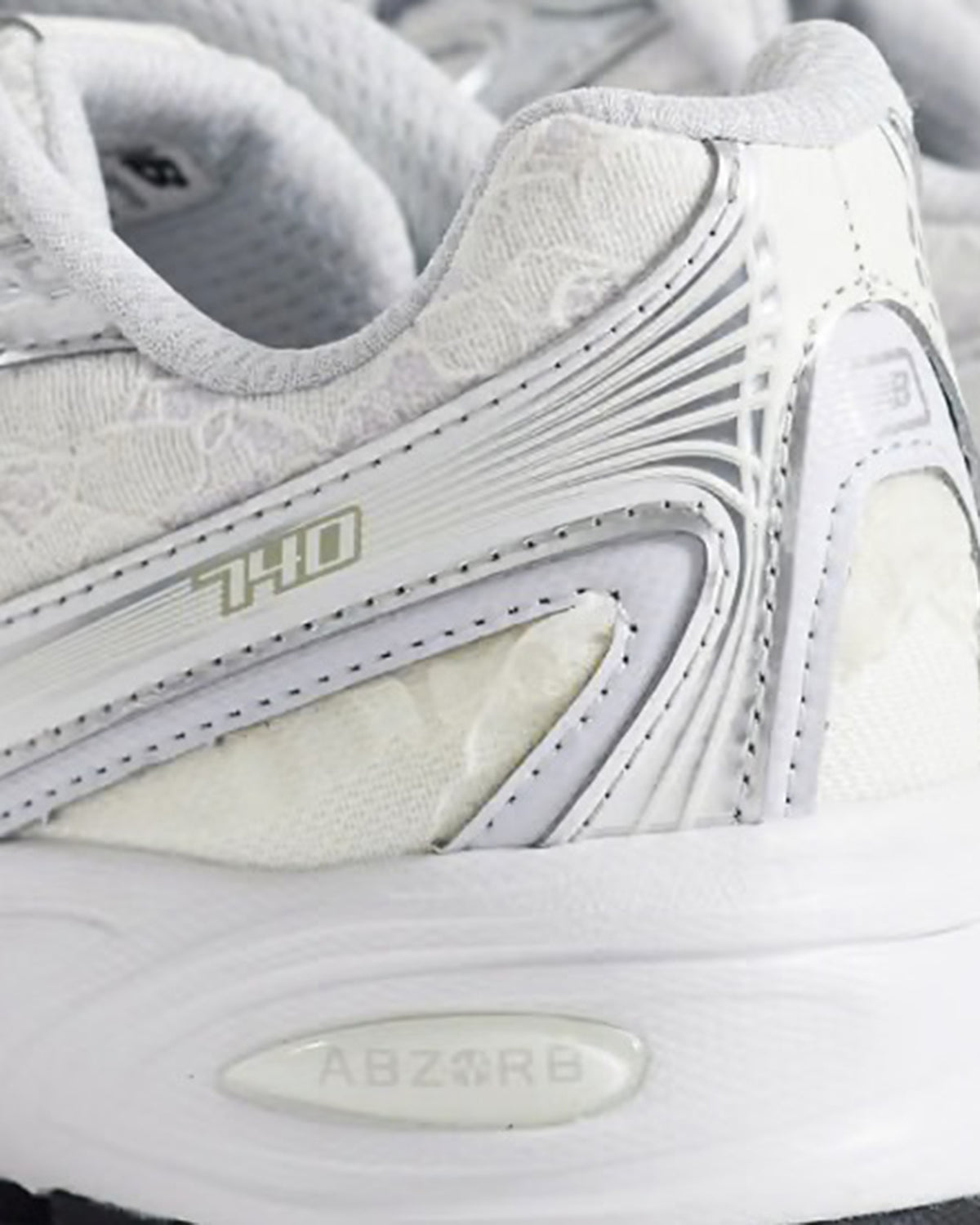 
Sneakers 740  Linen Silver Metallic – Linen - Silver Metallic