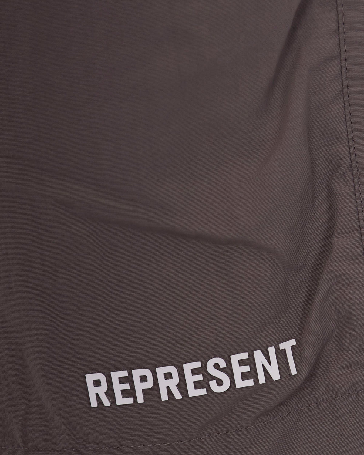 Costume – Earth